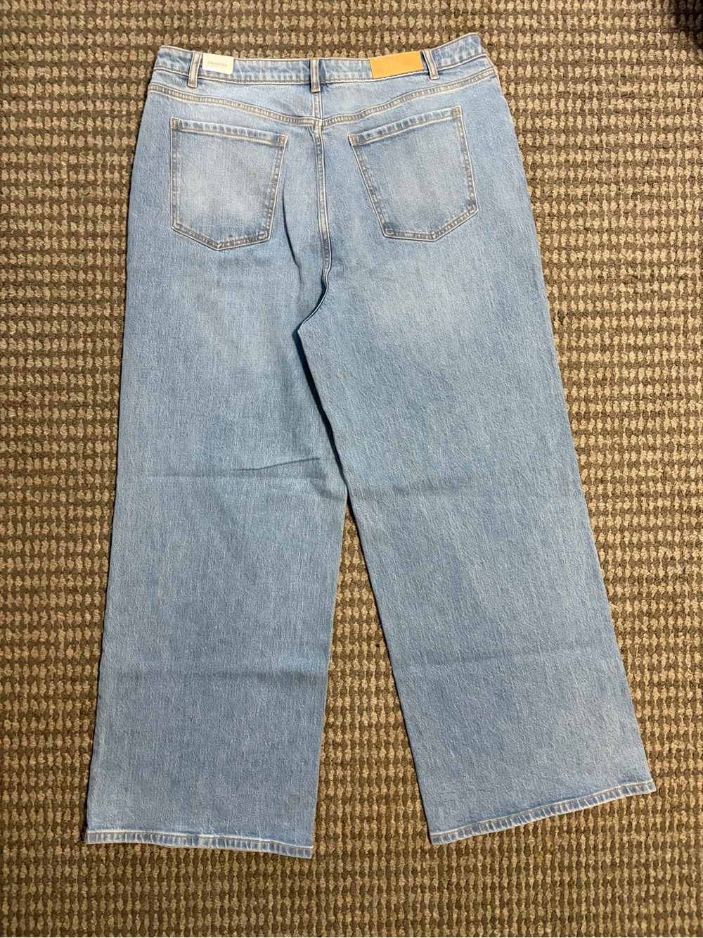 PINK Victoria's Secret NWT  HIGH RISE Straight Jeans WIDE LEG 20 new